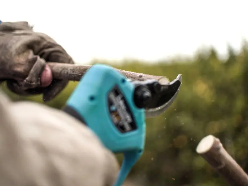 Nordfyn EasyCut™ – Elektrisk sekatör 20V för enkel beskärning